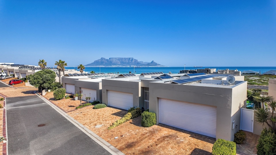 3 Bedroom Property for Sale in Bloubergstrand Western Cape